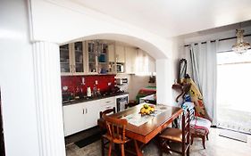 Casa na praia da Enseada - Guarujá